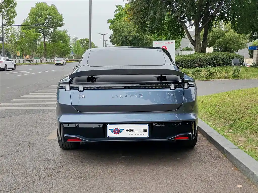 Lynk & Co Z10 2025 95kWh 702km AWD Smart Drive Ultra фото 5