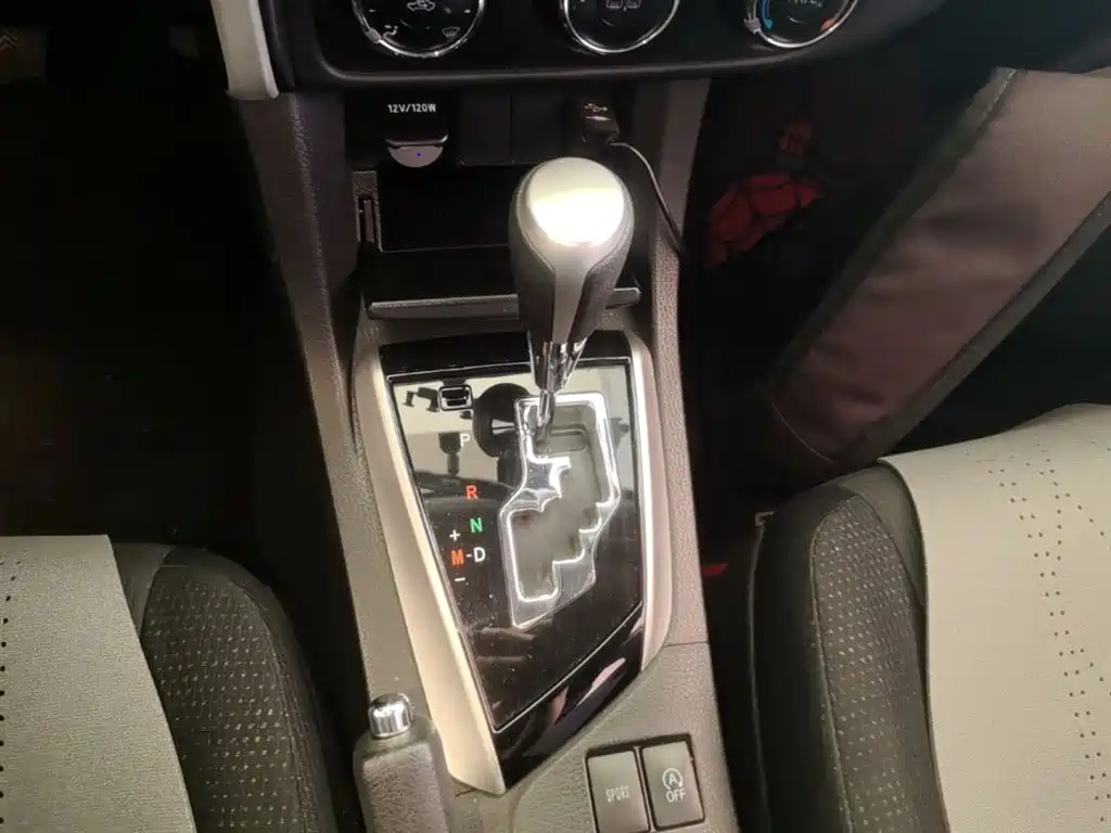 Toyota Corolla 2017 Facelift 1.2T S-CVT GL-i фото 14