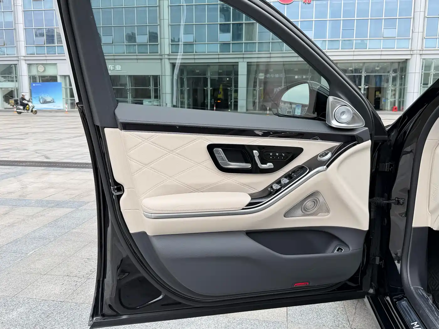 Mercedes-Benz Maybach S-Class 2023 S 480 4MATIC фото 9