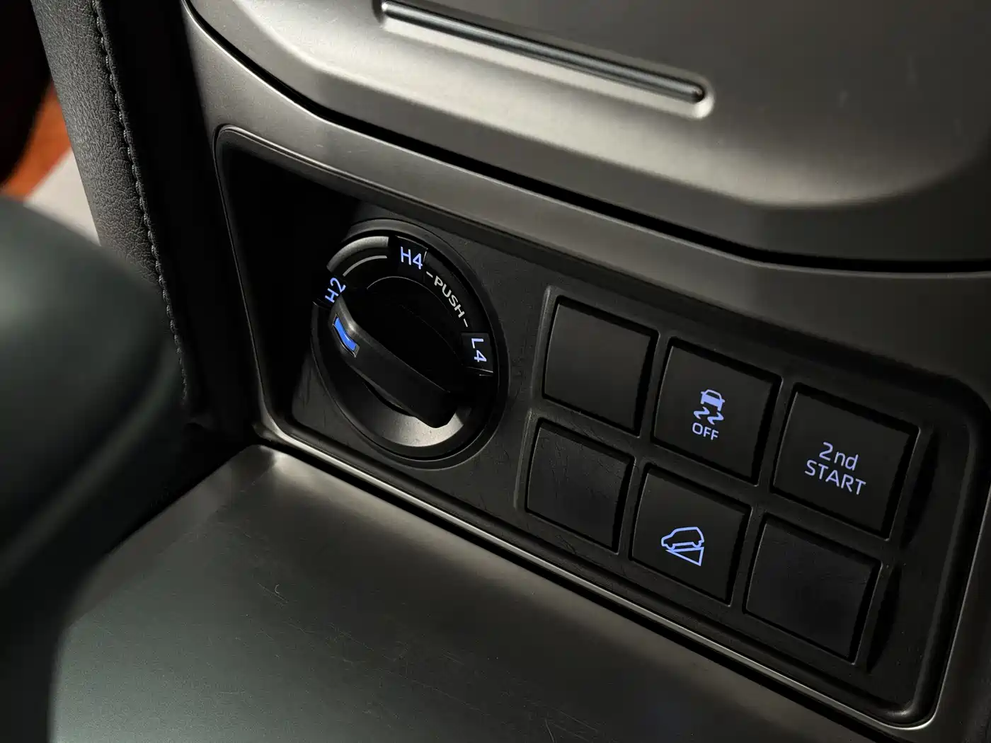 Toyota Prado 2019 3.5L Automatic TX-L Zunxiang Edition with Rear-mounted Spare Tire фото 15