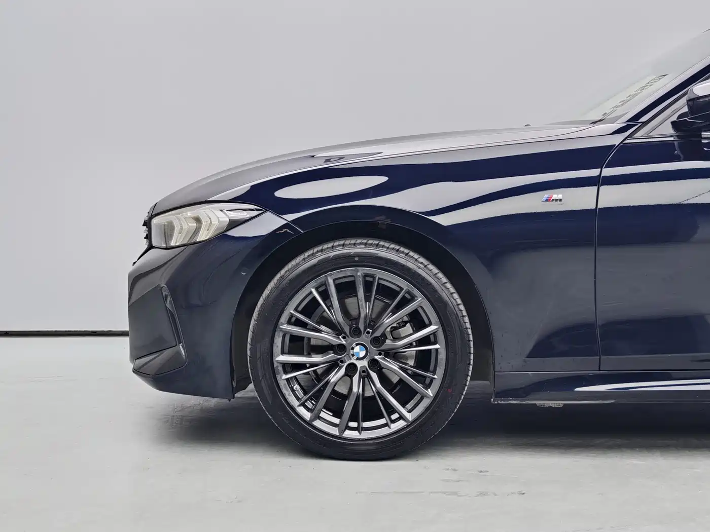 BMW 3 Series 2023 325Li M Sport Black Night Package фото 4