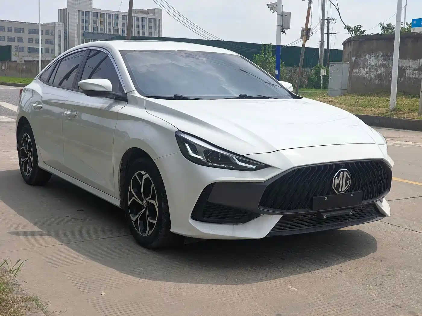 Photo 3 - MG MG5