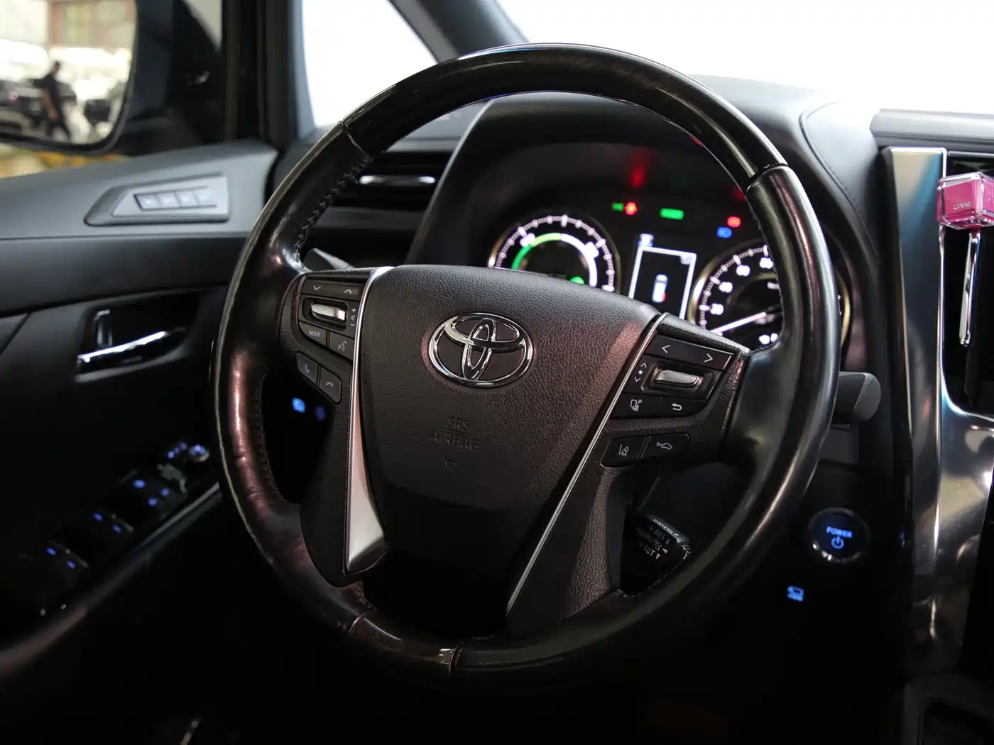 Toyota Vellfire 2021 Crown Hybrid 2.5L HV Supreme Edition фото 13