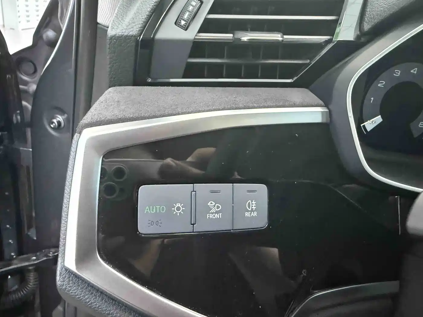 Фото 9 - Audi Q3