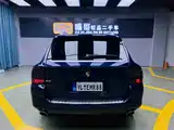 Photo 8 - Porsche Cayenne