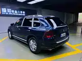 Photo 9 - Porsche Cayenne