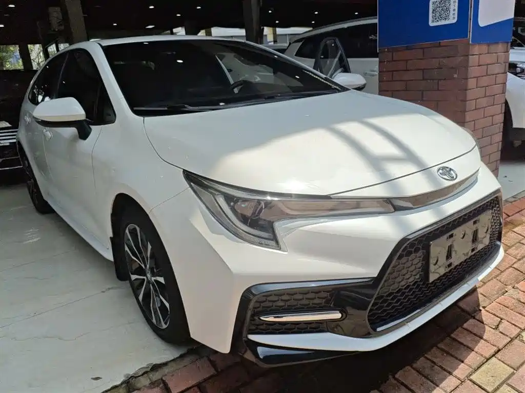 Toyota Levin 2021 185T CVT Sport Edition фото 2