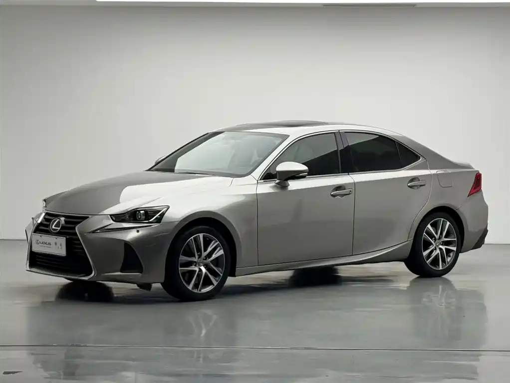 Lexus IS 2017 300 Leading Edition