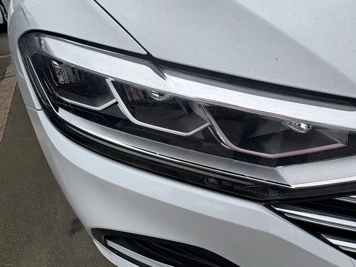 Volkswagen Lavida 2023 1.5L Auto Delight Edition фото 4
