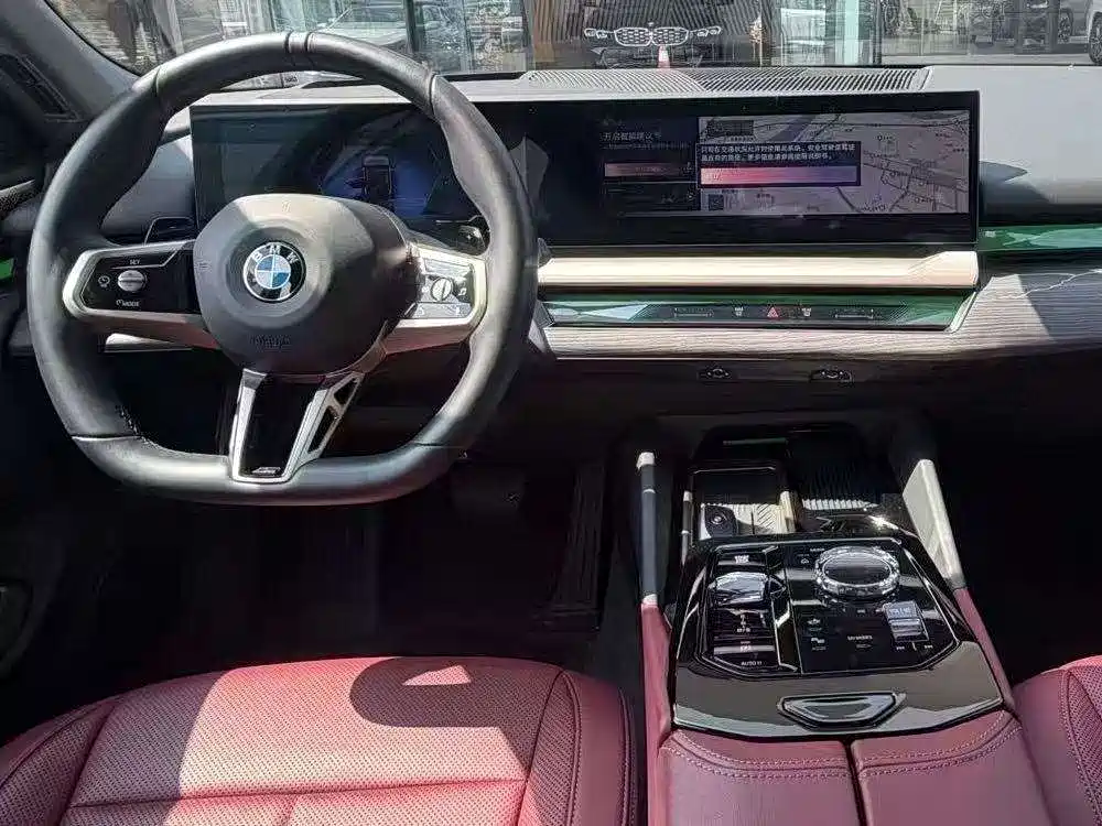 BMW 5 Series 2025 530Li Premium M Sport Package фото 6