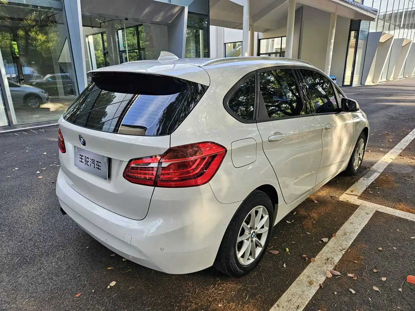 BMW 2 Series Touring 2016 218i Fashion Model фото 6