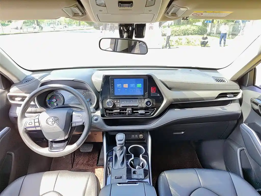 Toyota Highlander 2023 2.5L Smart Hybrid Dual Engine AWD Elite 7-Seater фото 10