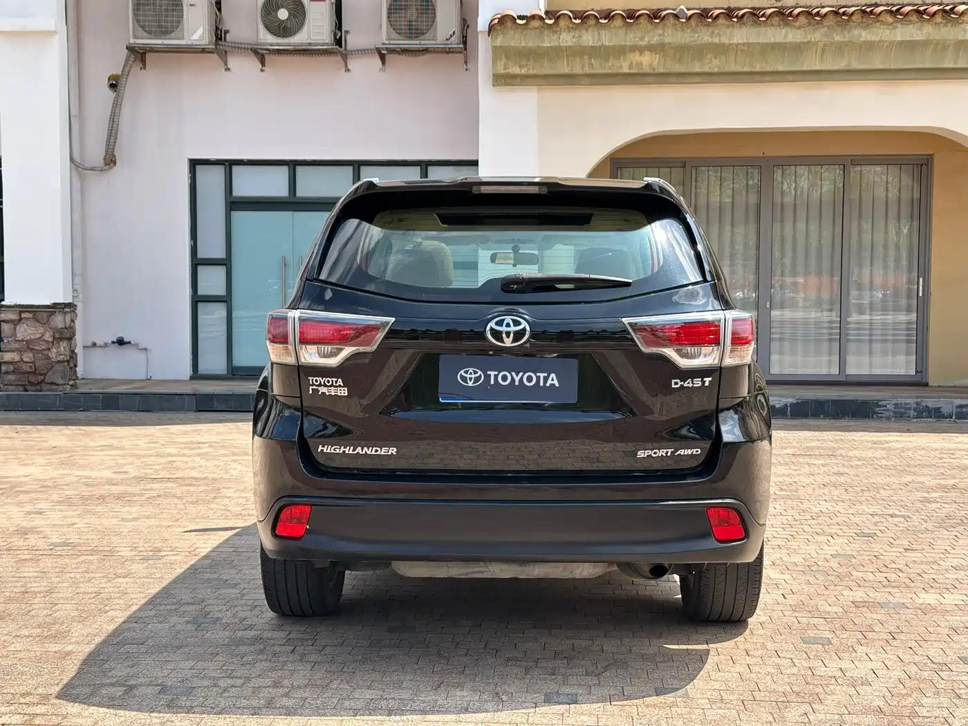 TOYOTA HIGHLANDER