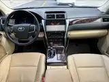 Фото 8 - Toyota Camry