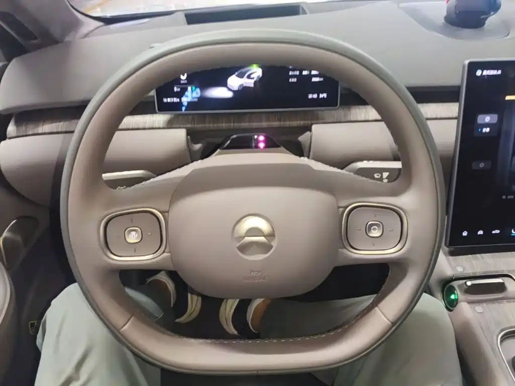 NIO ET7 2025 2024 75kWh Executive Edition