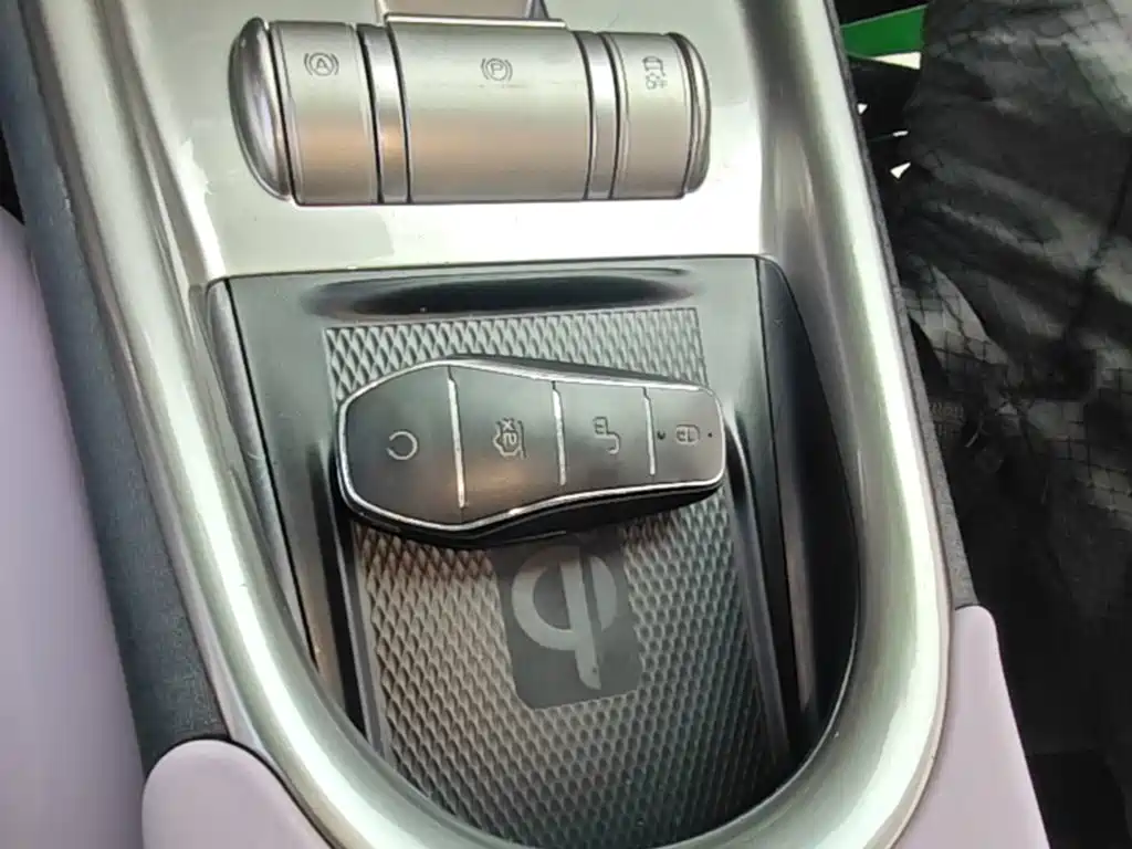 BYD Dolphin 2022 2021 Model 405km Fashion Edition
