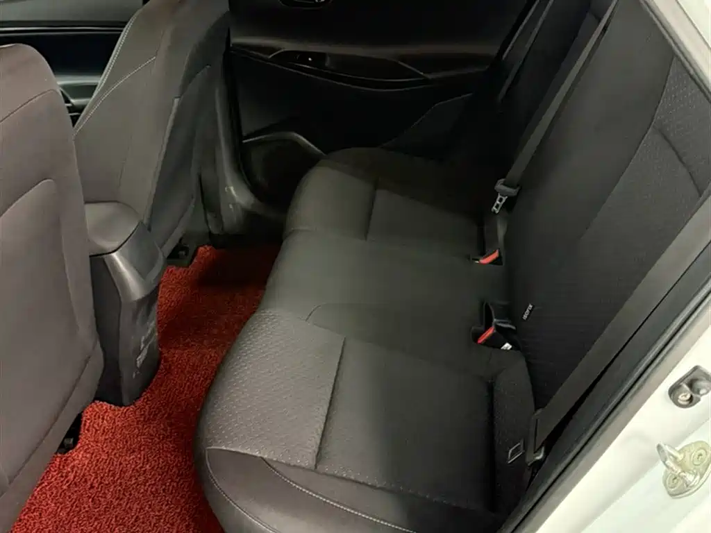 Hyundai Elantra 2018 1.6L Automatic Pleasing Edition GL China VI фото 11
