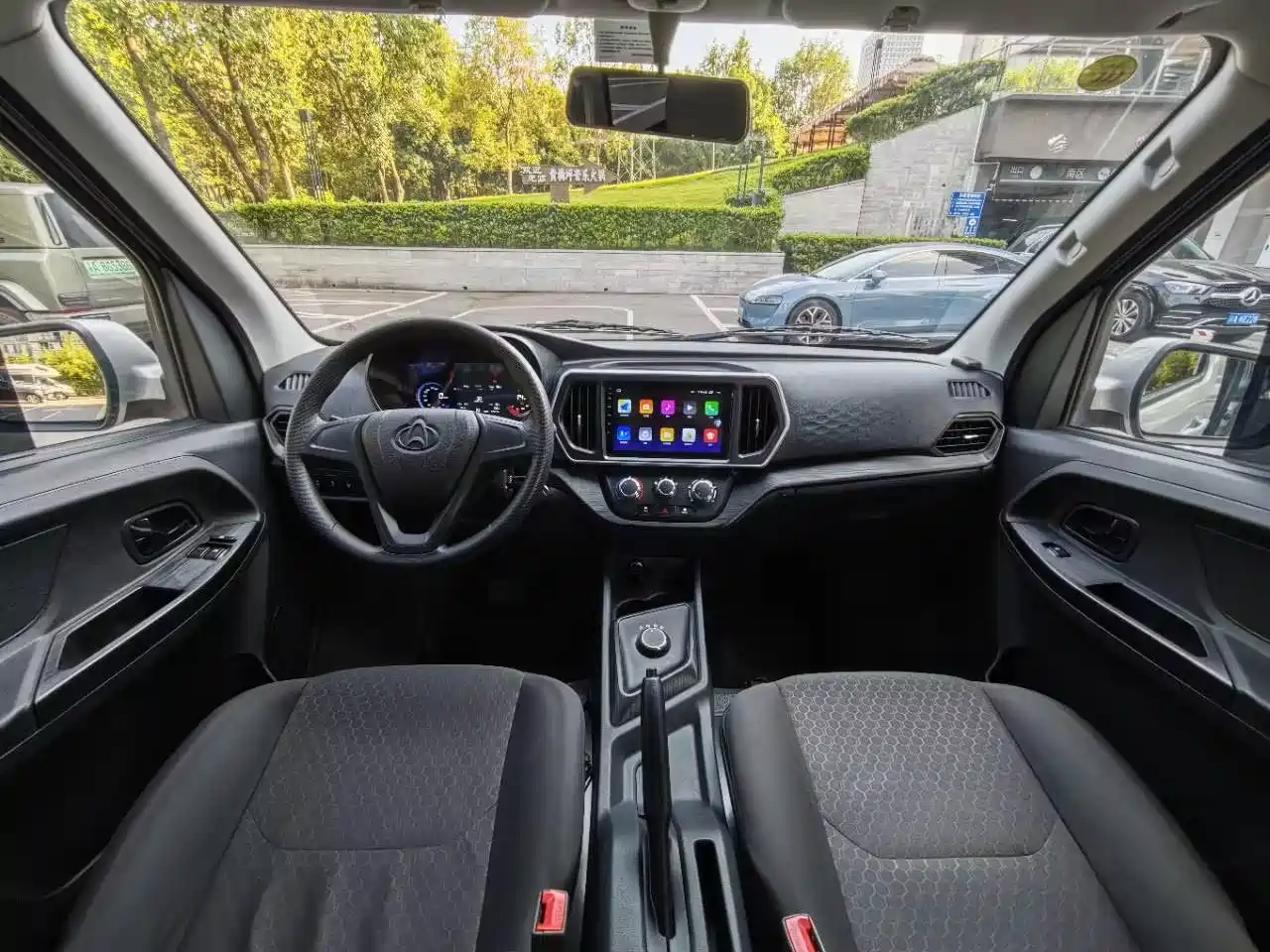 Changan Kaicheng Changan Ruixing EM60 2026 2025 Passenger Version Comfort 6-Seater 300km with Opposing Doors
