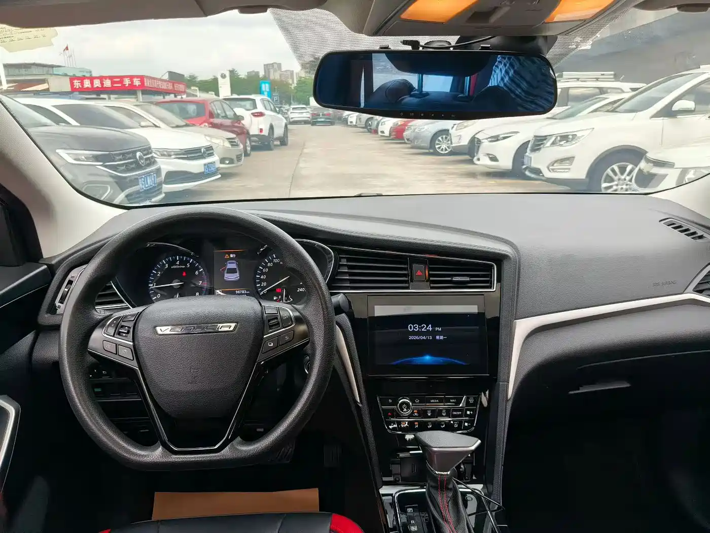 Venucia D60 2019 2019 1.6L XL CVT Smart Connect Elite Edition