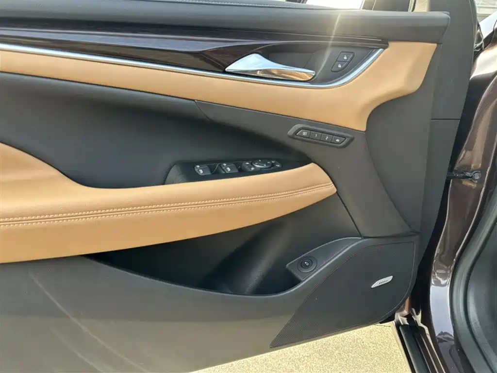 Buick LaCrosse 2018 Model 28T Luxury Edition фото 12