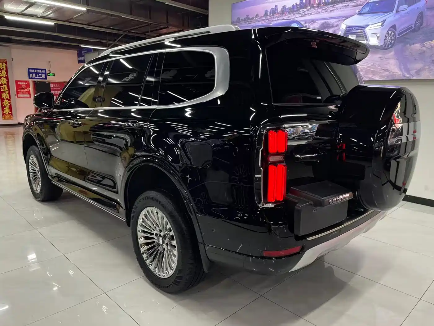 Tank 500 EV 2024 Hi4-T Black Warrior Edition фото 4