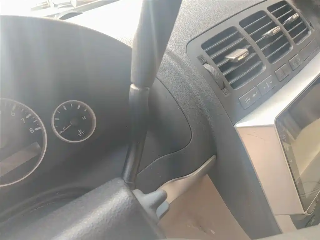 Buick GL8 2014 2.4L Executive Edition фото 7