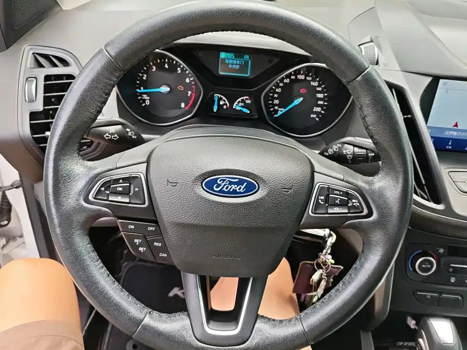 Ford Kuga 2021 2019 EcoBoost 180 2WD Platinum Wing Edition China VI