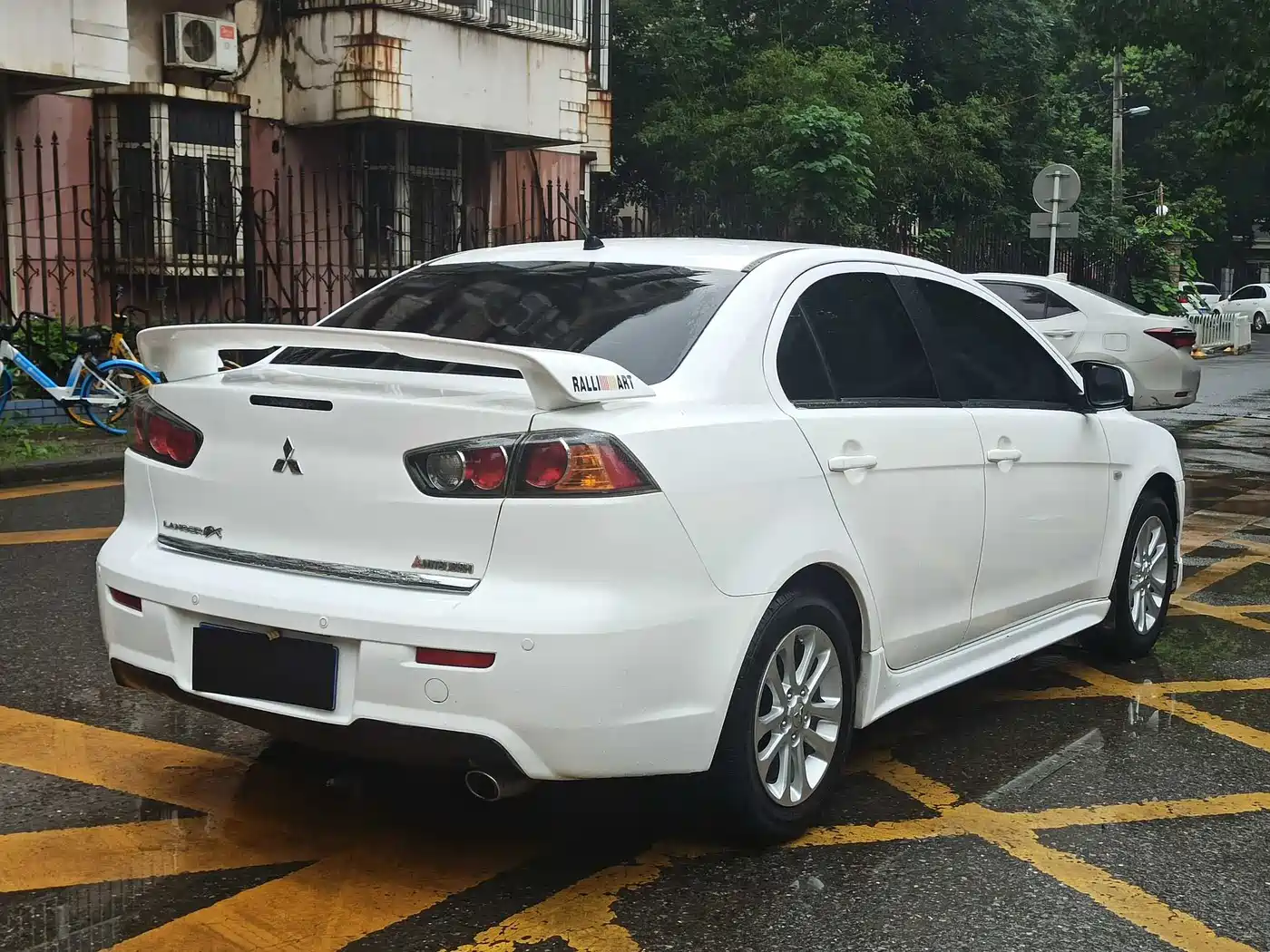 Mitsubishi Lancer EX 2013 ZhiShang Edition 1.8L CVT Luxury фото 11