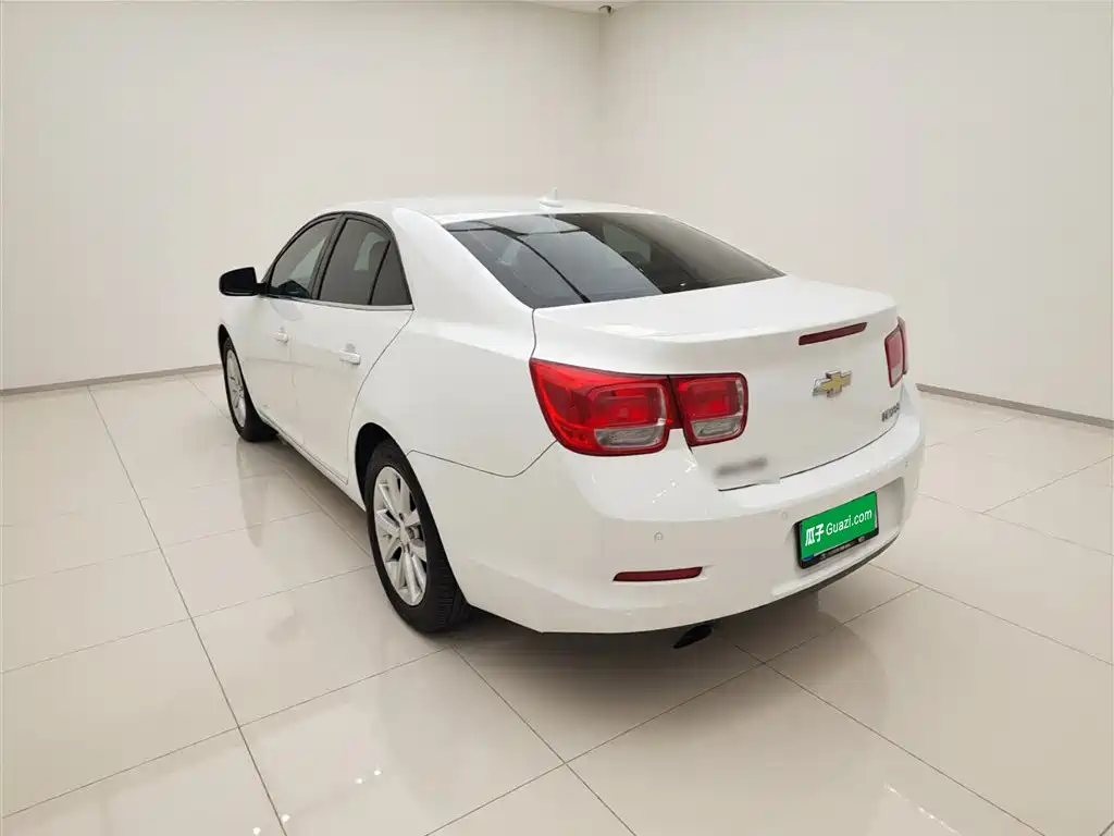 Chevrolet Malibu 2014 2.0L Automatic Luxury фото 5
