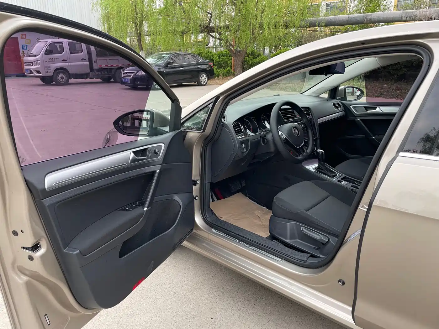 Volkswagen Golf 2019 200TSI DSG Comfort Progressive China VI фото 12
