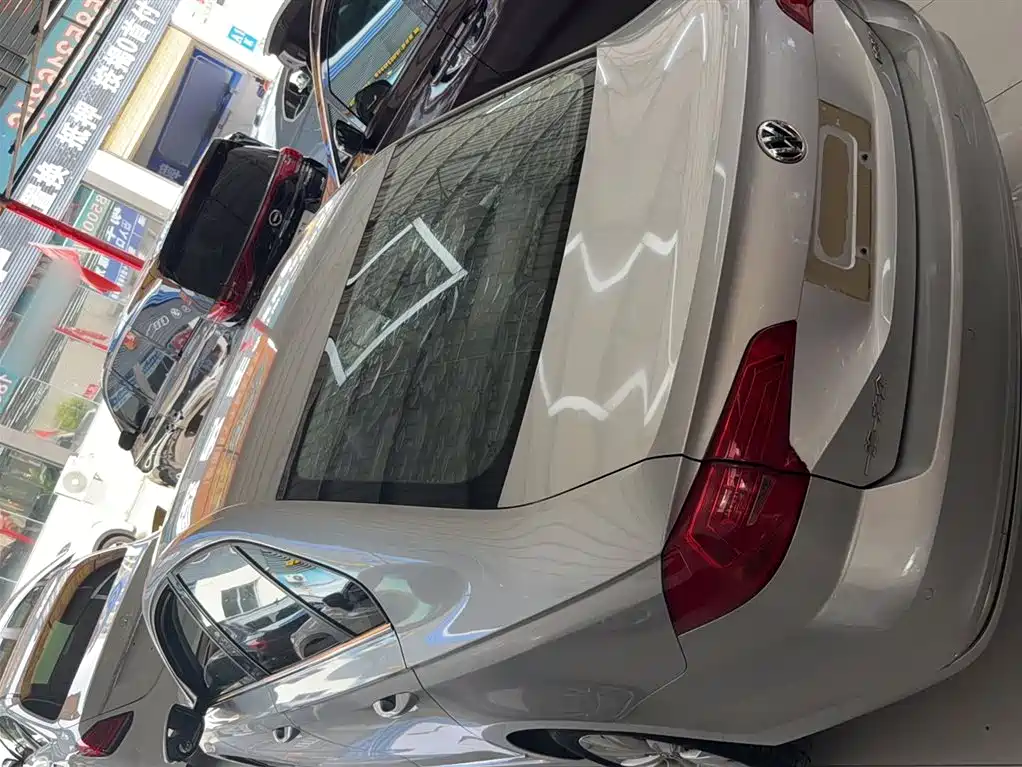 Volkswagen Bora 2016 Model 1.6L Automatic Comfort фото 5