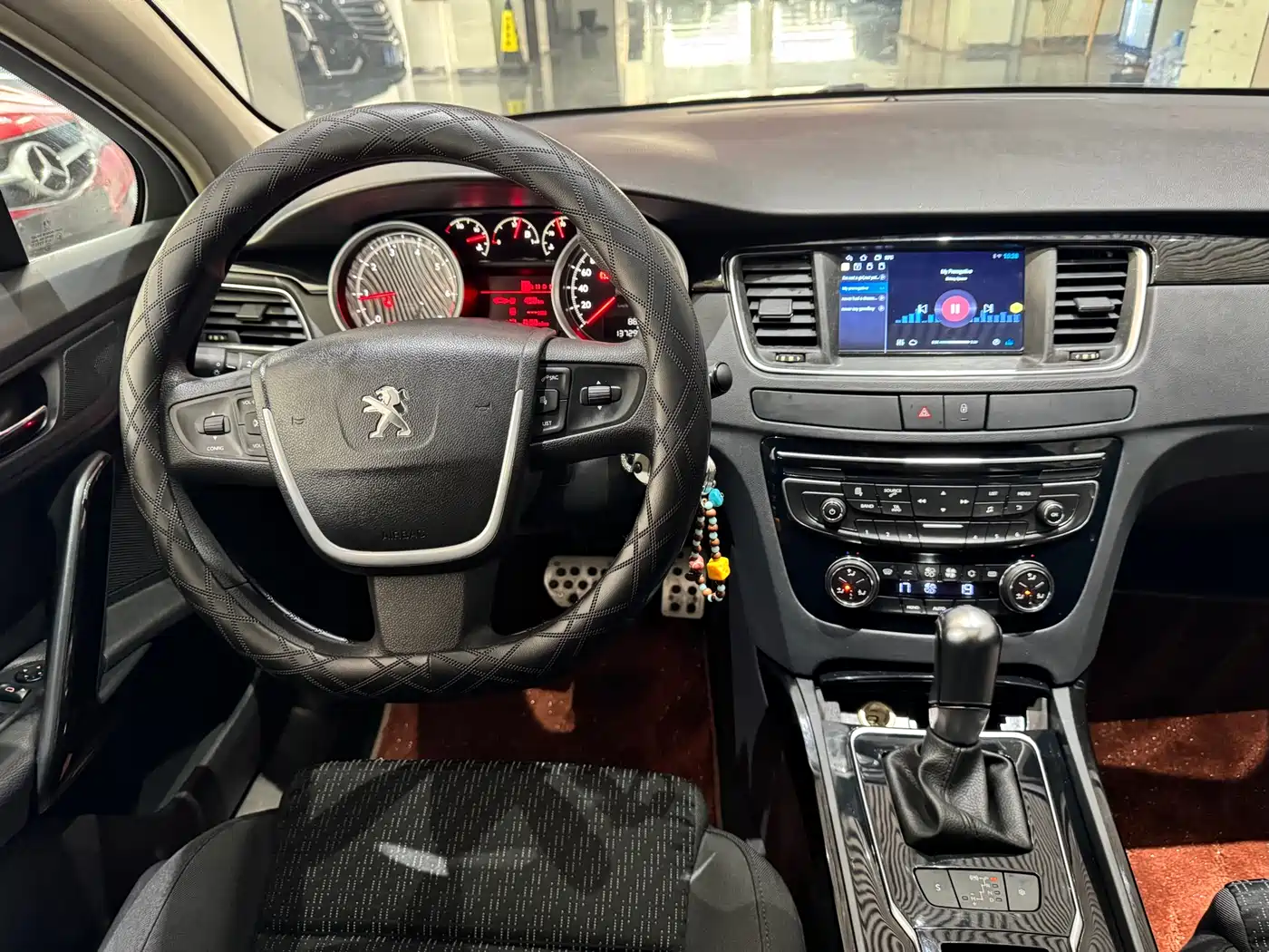 Peugeot 508 2015 1.6THP Auto Comfort Edition фото 11