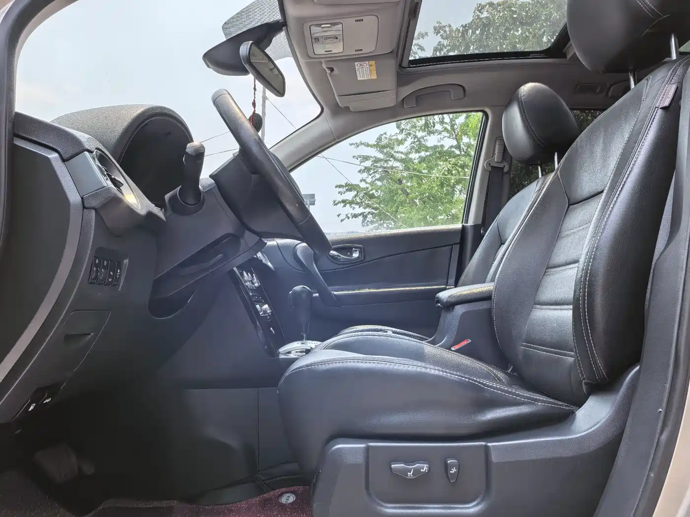 Renault Koleos (Import) 2014 2014 2.5L 4WD Comfort Edition