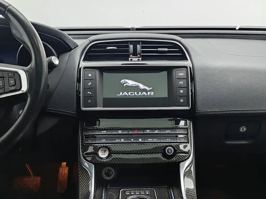 Jaguar XE 2017 2017 2.0T 240PS R-Sport