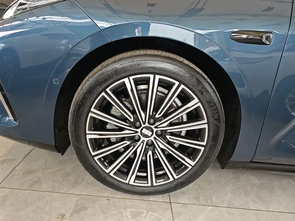 Geely Galaxy Galaxy Xingyao 8 2025 130km EM-P Starship Edition фото 23