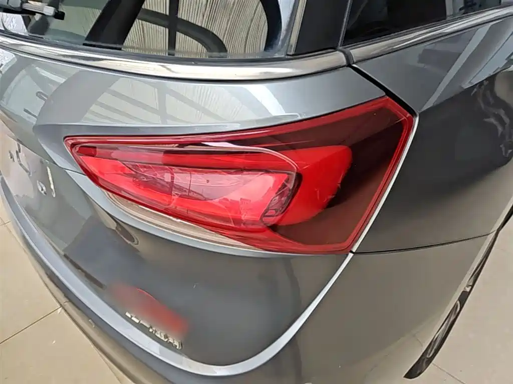 Buick GL6 2018 18T 6-Seater Premium фото 8