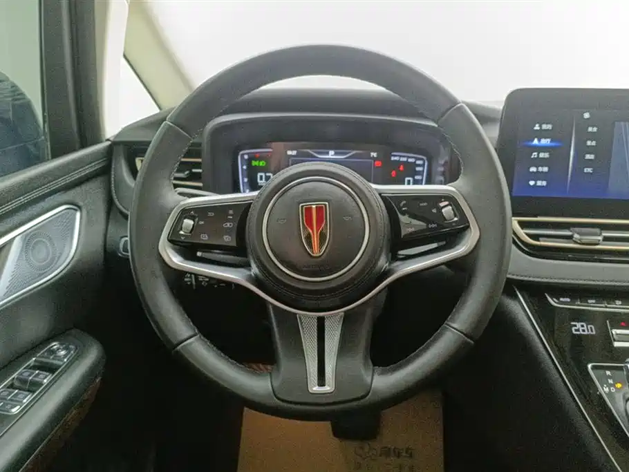 Hongqi HQ9 2023 2.0T Smart Connect Flag Smooth Edition фото 15