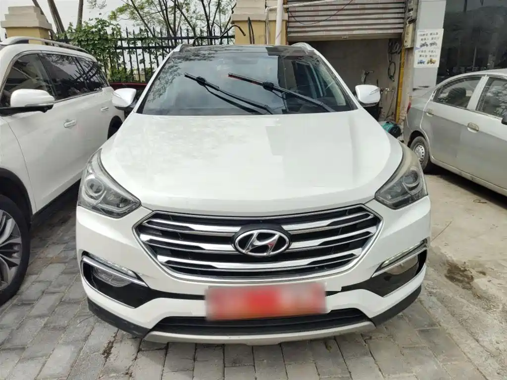 Hyundai Santa Fe 2017 2.0T Automatic 4WD Intelligent 7-Seater фото 3