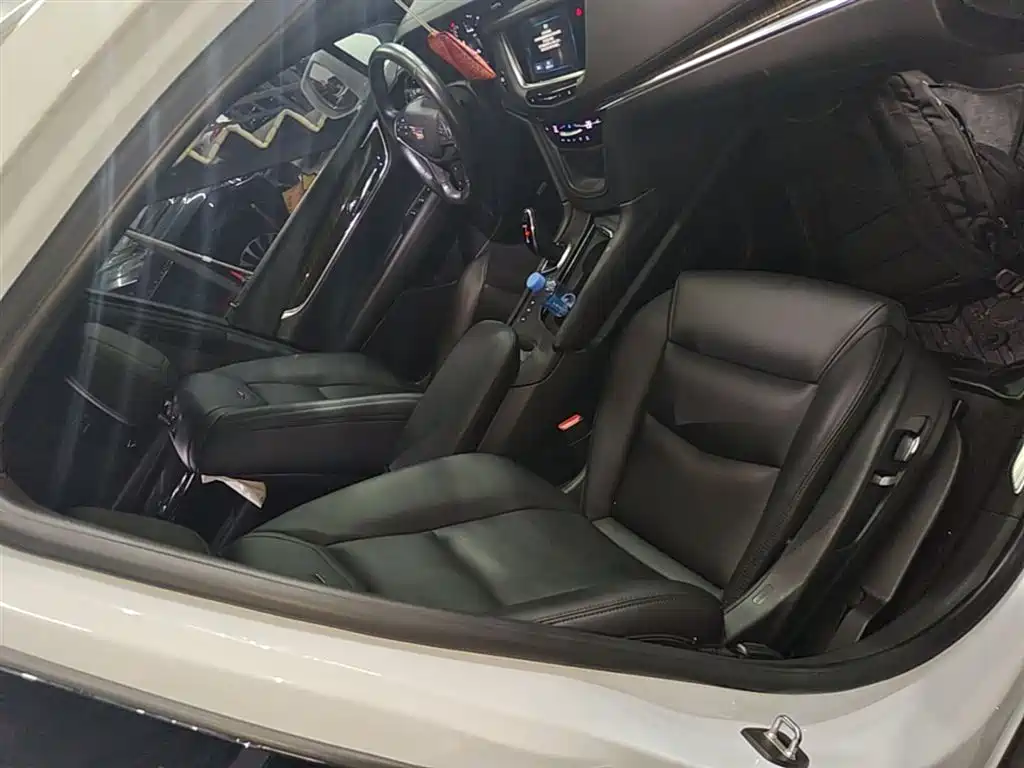 Cadillac XT5 2018 28E AWD Technology Model фото 25