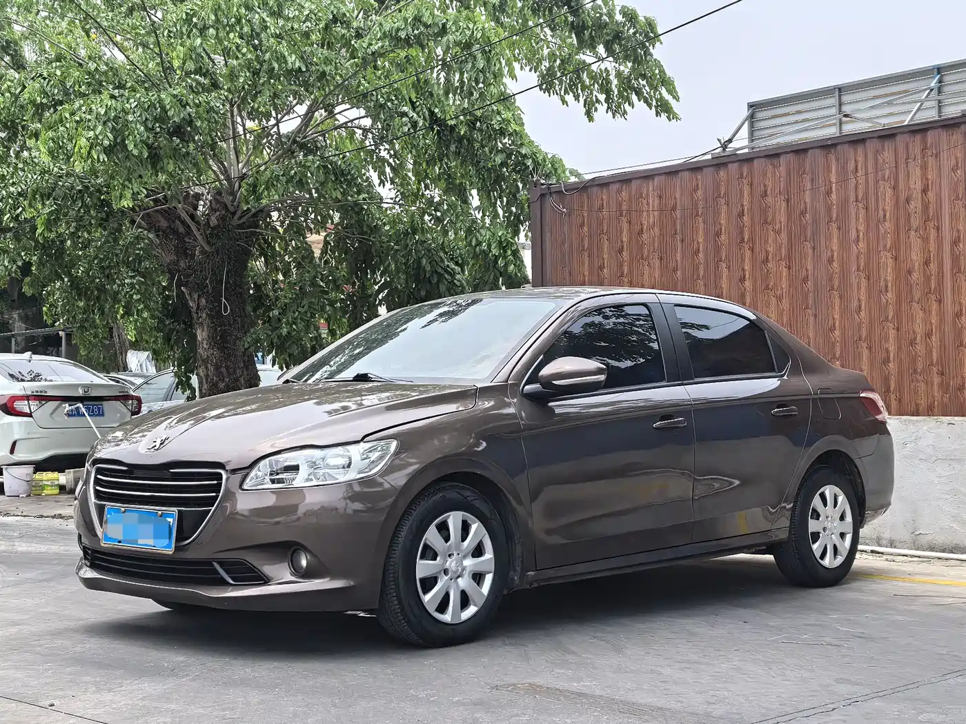 Peugeot 301 2014 1.6L Automatic Comfort Edition