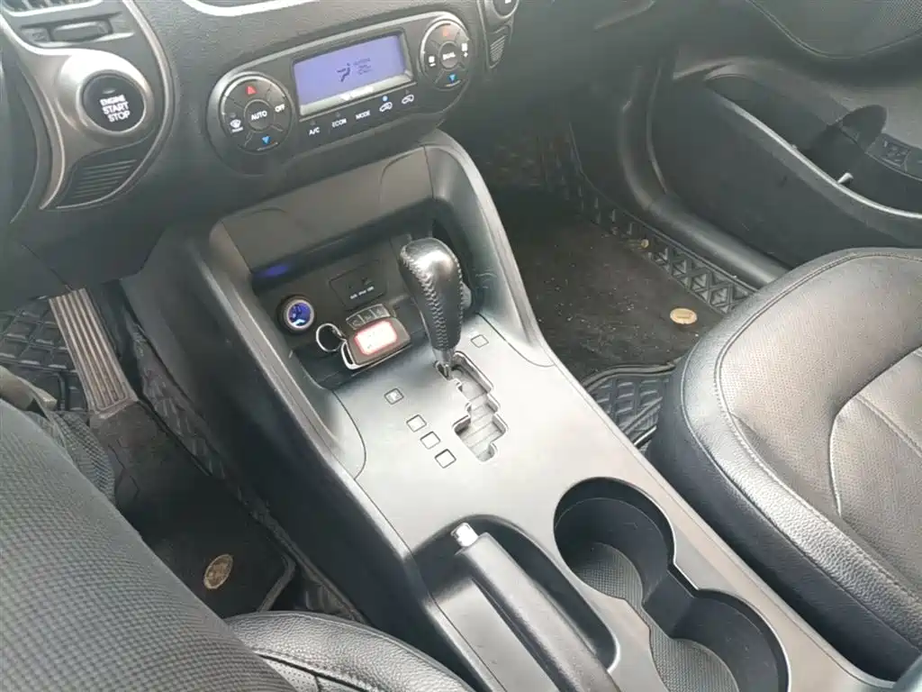 Hyundai Beijing Hyundai ix35 2015 2.0L Automatic 2WD Smart China V фото 14