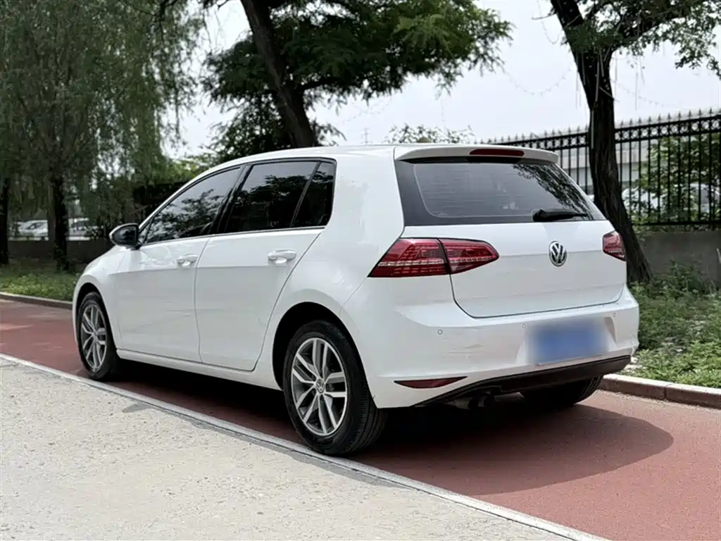 Volkswagen Golf 2016 230TSI Automatic Luxury фото 7