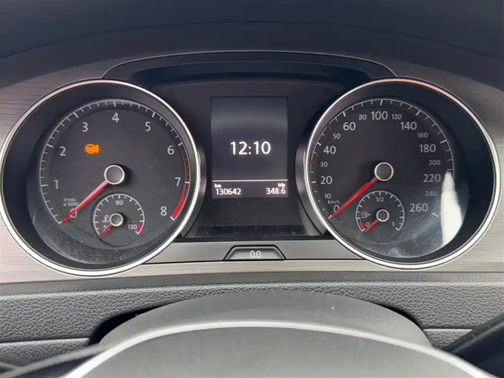 Volkswagen Golf 2016 230TSI Automatic Luxury фото 13