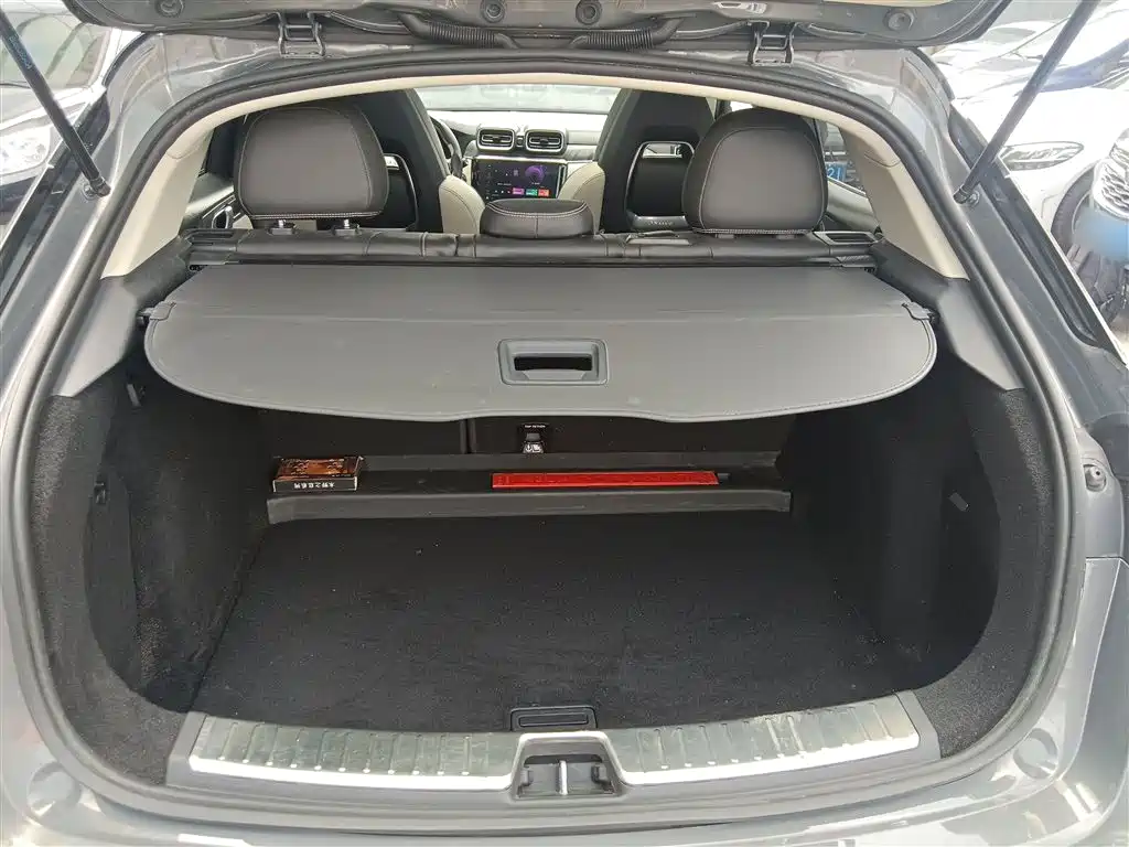 Lynk & Co 02 2018 Model 1.5T DCT 2WD Yao Pro Edition China V фото 19