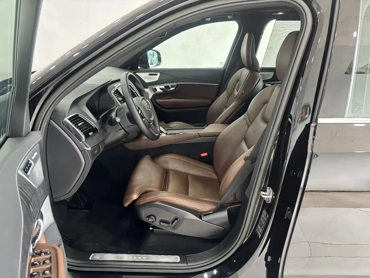 Volvo XC90 2023 B6 Smart Elegance Luxury Edition 7-Seater фото 12