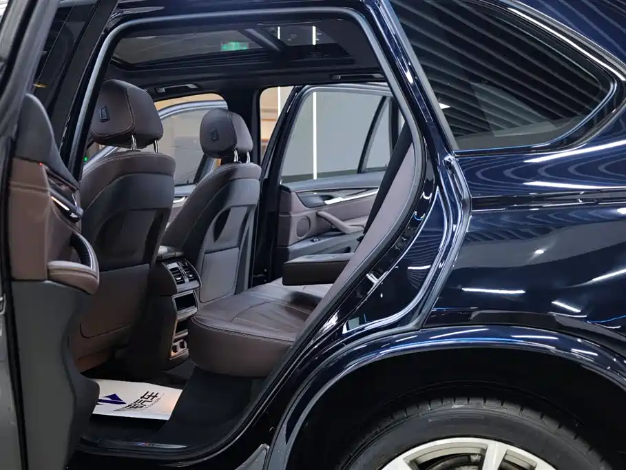 BMW X5 (Import) 2018 xDrive35i M Sport Model фото 28