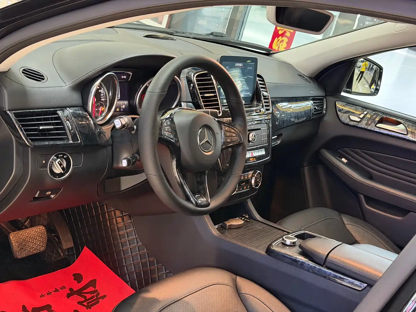 Mercedes-Benz GLE Coupe 2017 GLE 320 4MATIC Coupe SUV фото 4