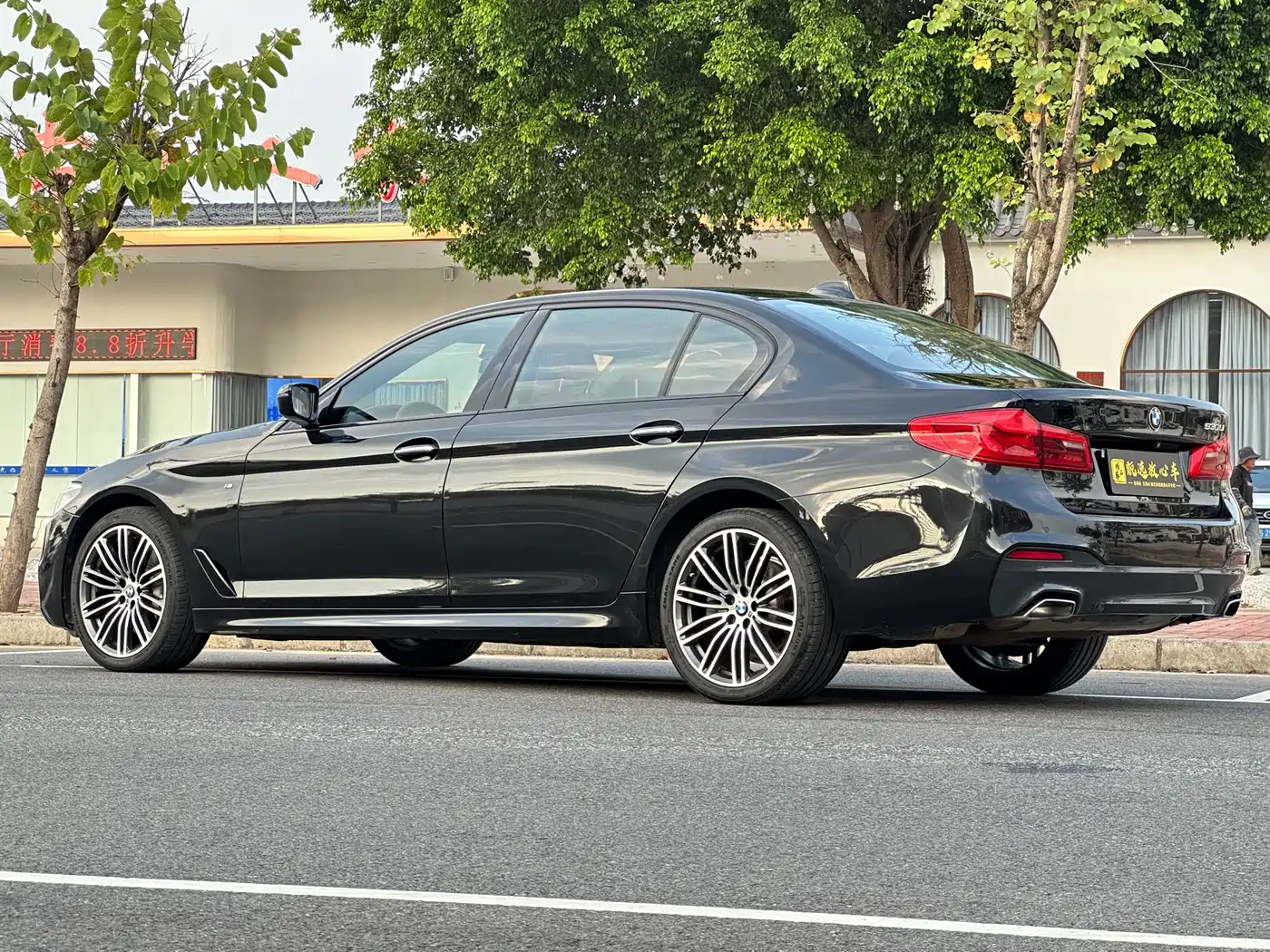 BMW 5 SERIES