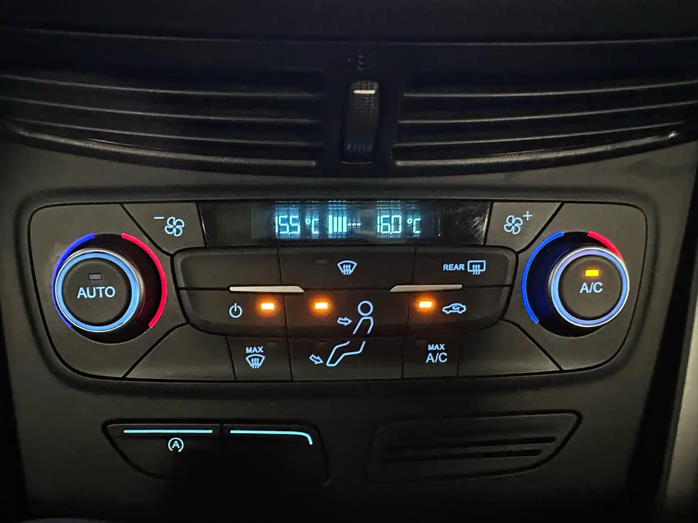 Ford Kuga 2021 2019 EcoBoost 180 2WD Platinum Wing Edition China VI