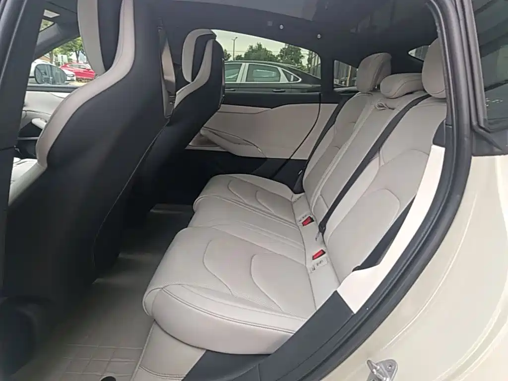Xiaomi Auto Xiaomi SU7 2024 RWD Ultra Long Range Advanced Smart Driving Pro Edition фото 17